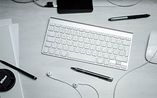 名字测算Adobe股价下跌 投资者对其AI应用回报持怀疑态度